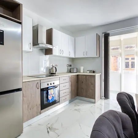 Brand New-2 Bedrooms Flat Διαμέρισμα