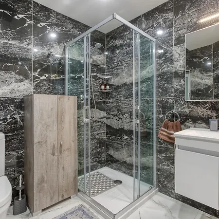 Brand New-2 Bedrooms Flat