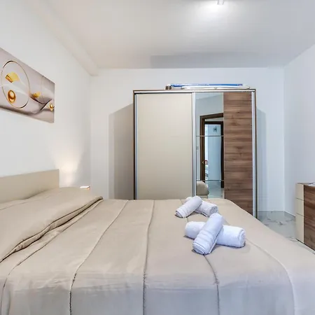 Brand New-2 Bedrooms Flat Διαμέρισμα *