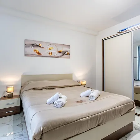 Brand New-2 Bedrooms Flat Apartman